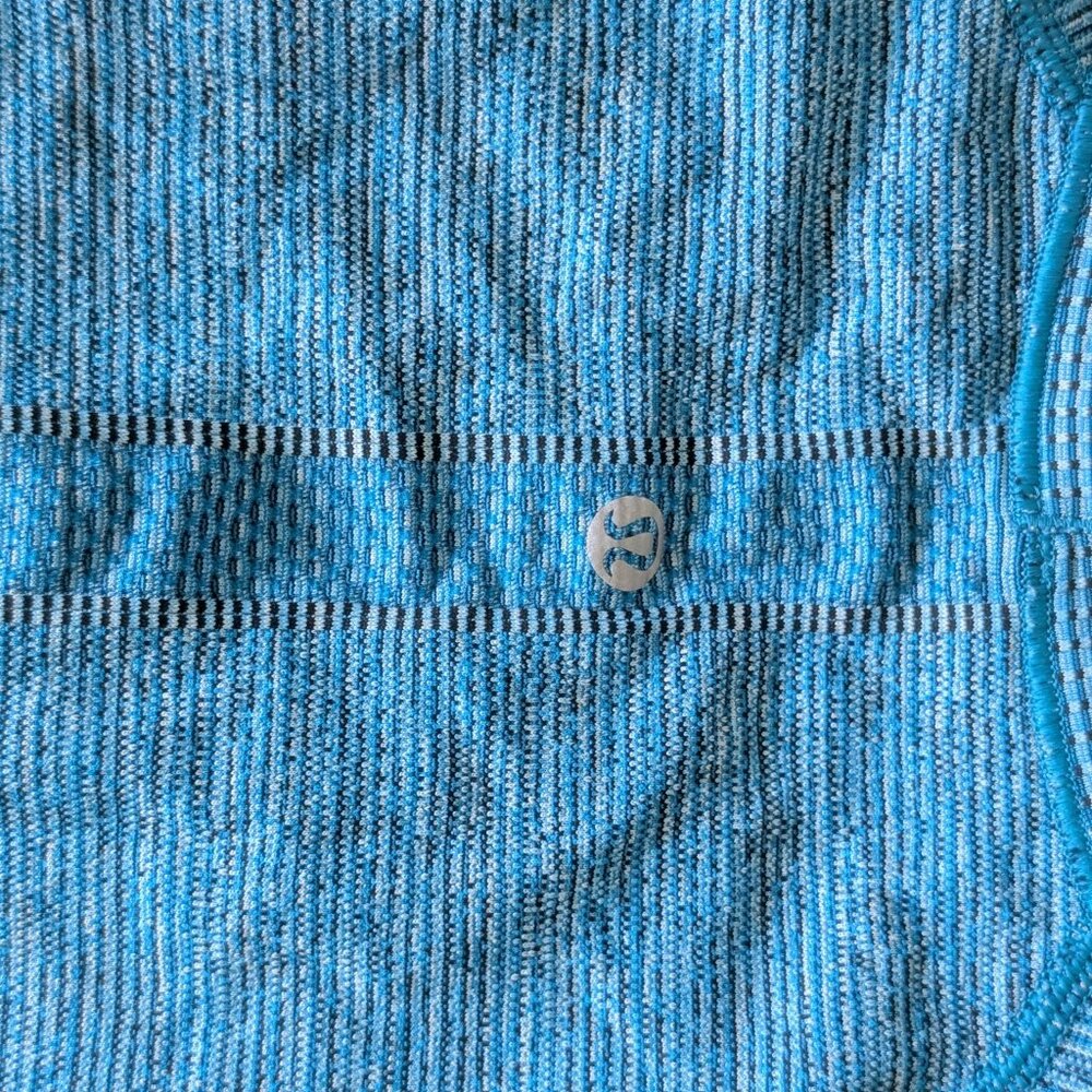 Long Sleeve Lululemon Shirt with monkey holes, Size 4 - Picture 2 of 3